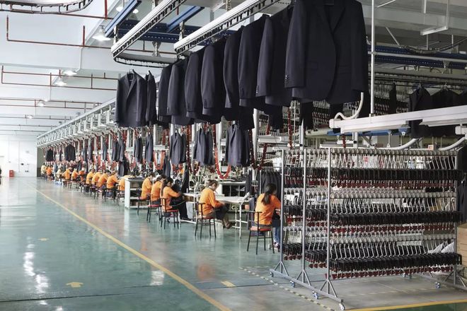 服裝工廠采購供應(yīng)不準(zhǔn)時 挑戰(zhàn)、根源與解決策略